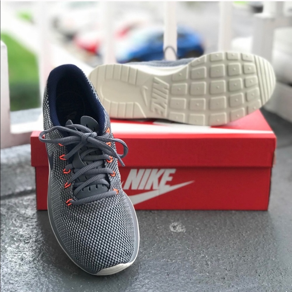 NWT Nike 🔥Tanjun Racer Cool Grey WMNS - Picture 5 of 7